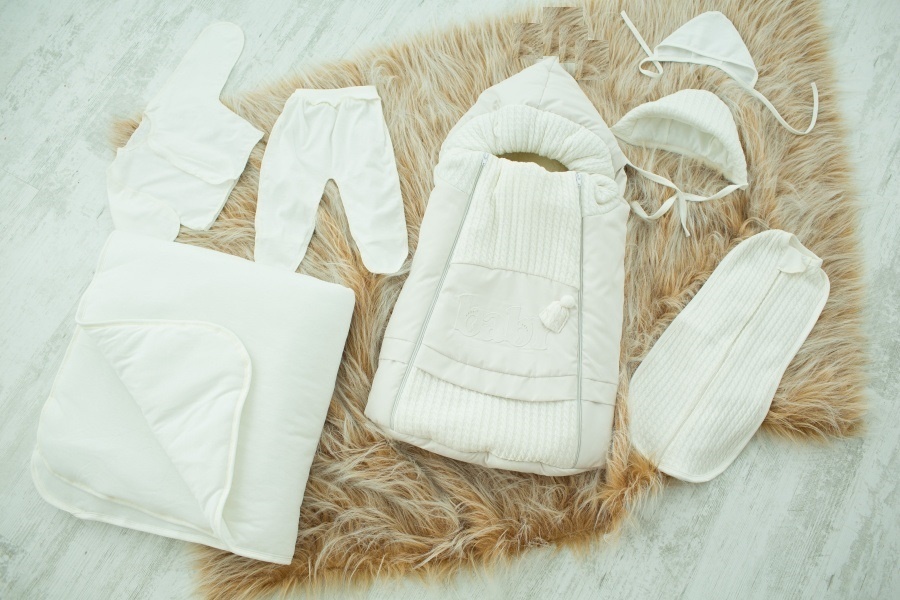 картинка Комплект на выписку "BABY" 7 предметов  д/сезонный от магазина Аистенок