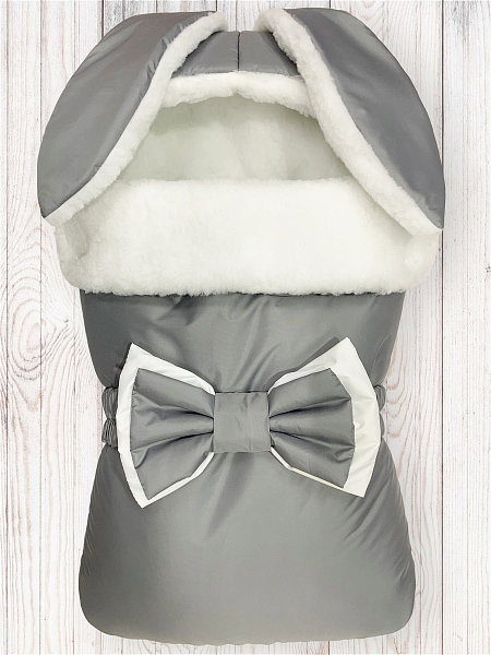 картинка Конверт на выписку  "Зайка" с ушками  от магазина Аистенок