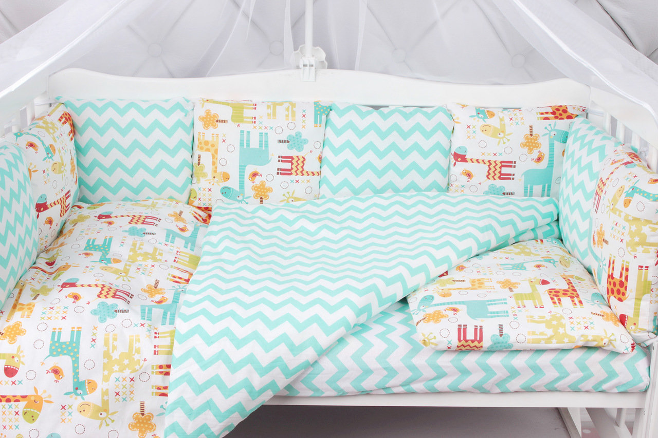 картинка Комплект в кроватку 19 предметов  ФАВОРИТ от магазина Аистенок