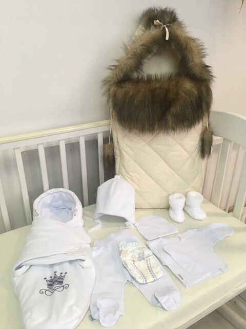 картинка Комплект на выписку  8 предметов "Аляска", зимний,  от магазина Аистенок