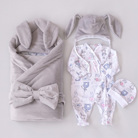 картинка Комплект на выписку 5 предметов "Зайка", весна-лето, серый от магазина Аистенок