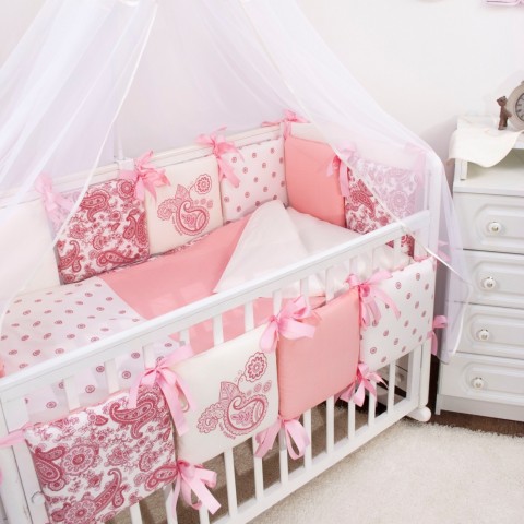 картинка Комплект в кроватку 18 предметов "Узоры" с подушечками от магазина Аистенок